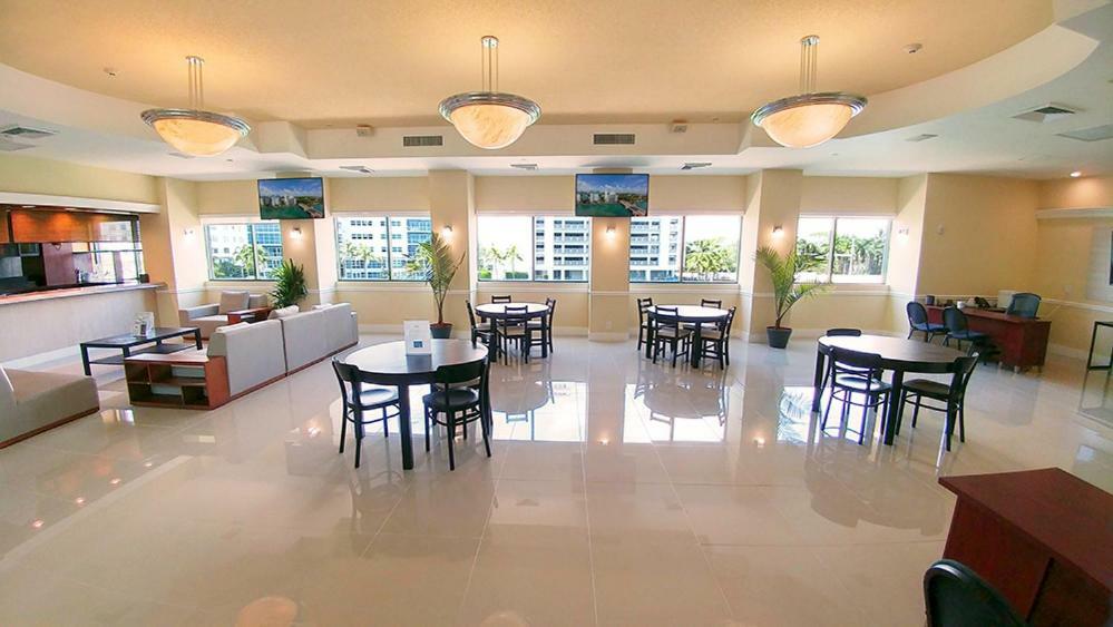 North Bay Village Casablanca West Tower酒店 外观 照片